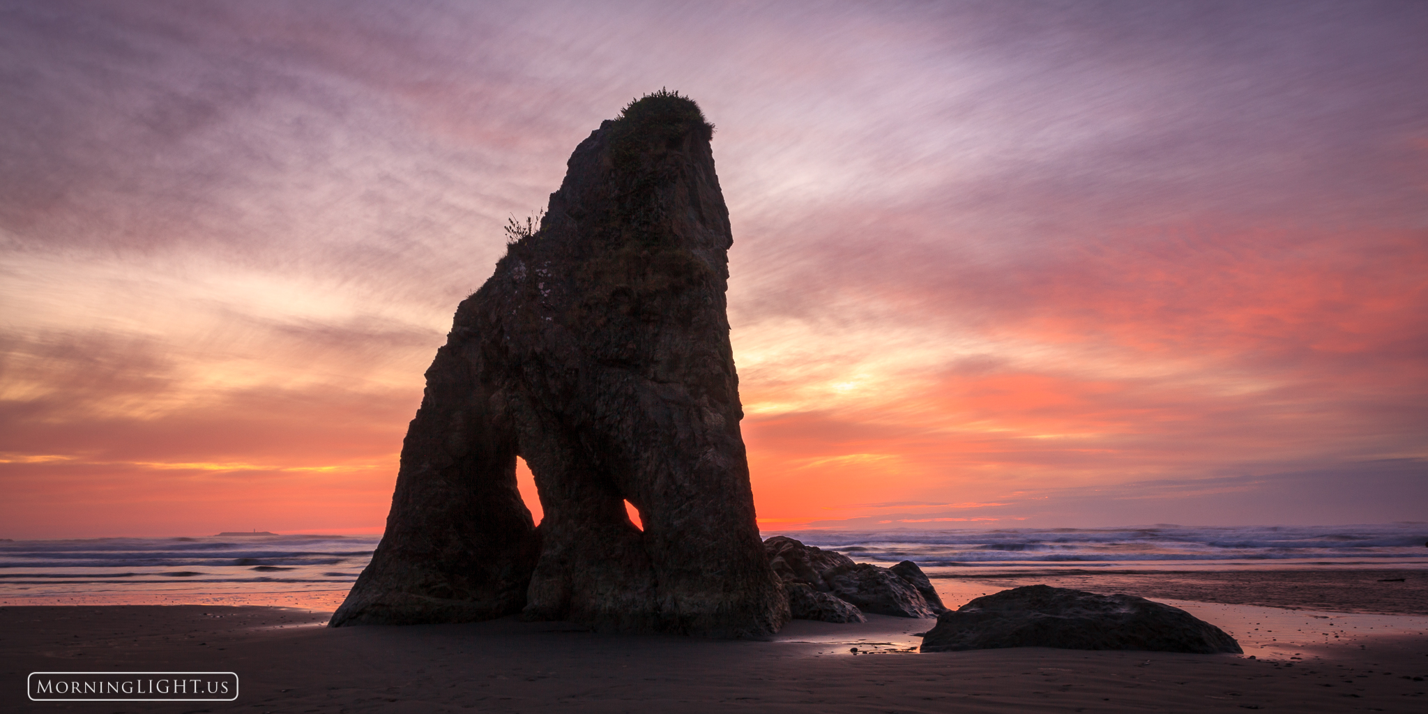 A beautiful and peaceful evening on Ruby Beach in Olympic National Park.